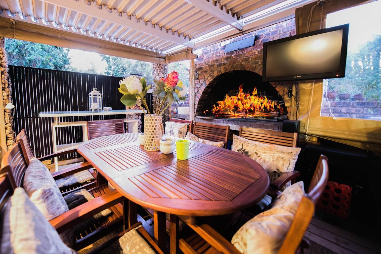Cottonwood Guesthouse Oasis Bloemfontein Exterior photo