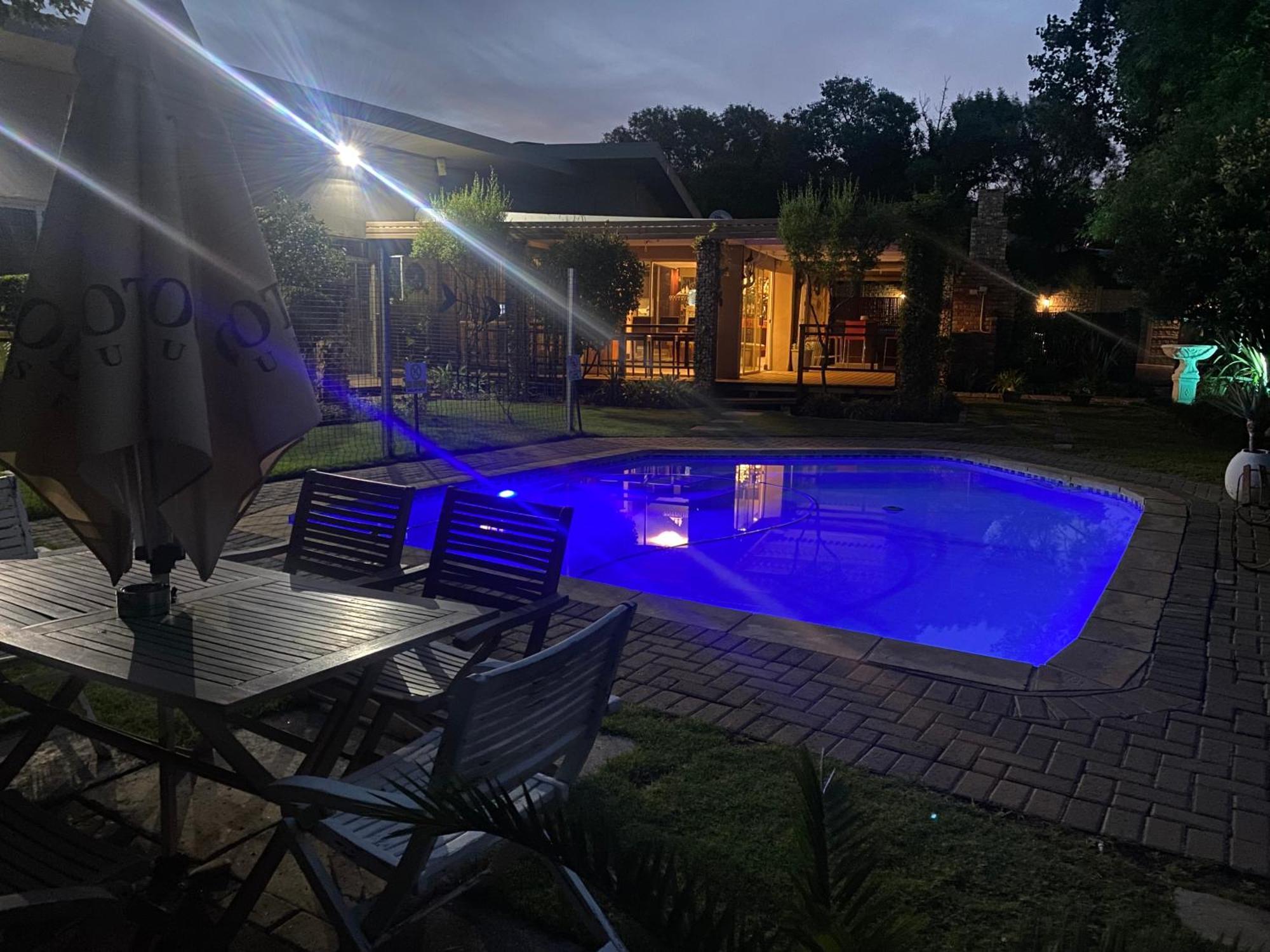 Cottonwood Guesthouse Oasis Bloemfontein Exterior photo
